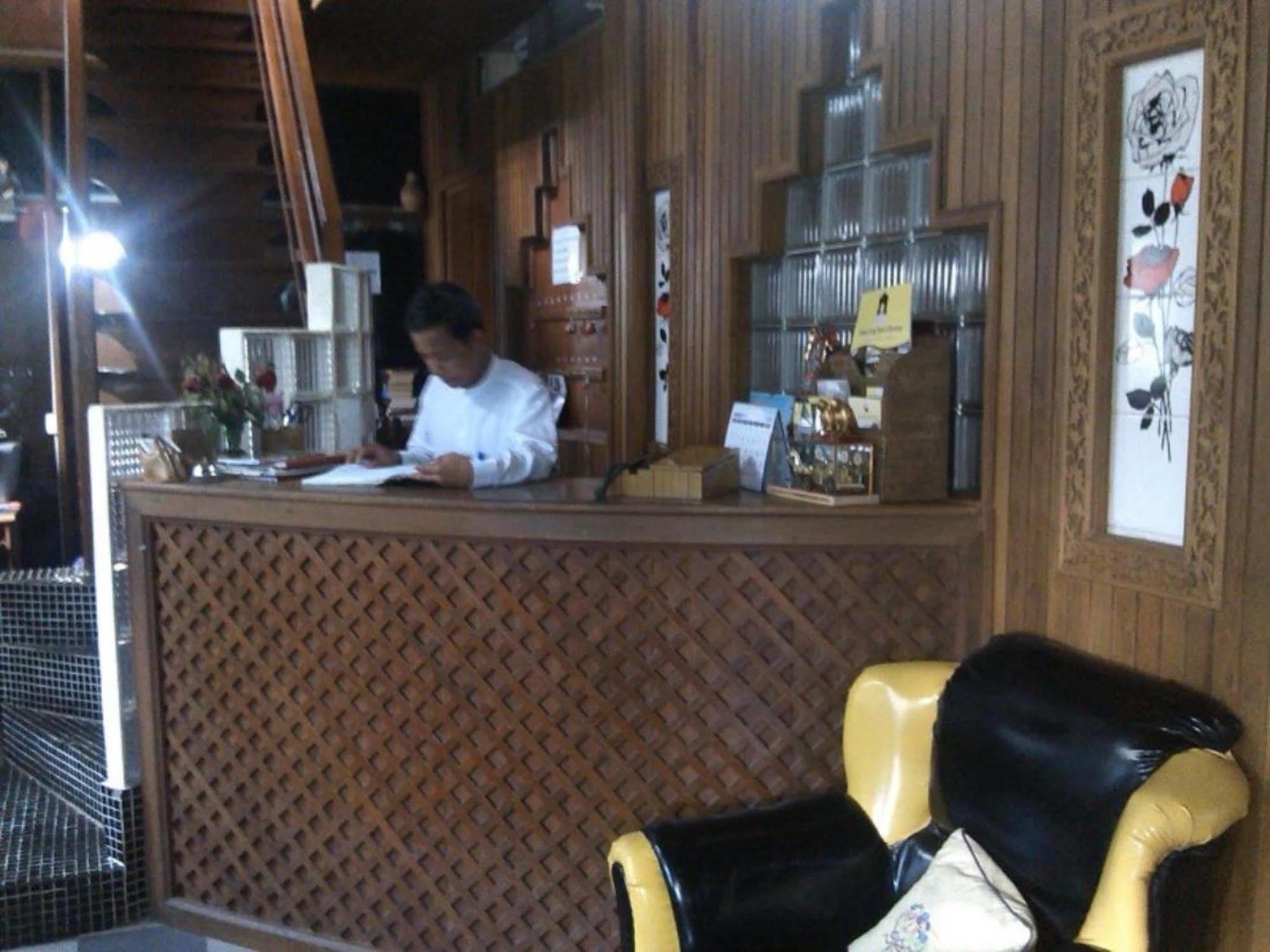 Kaung Lay Inn Янгон Екстер'єр фото